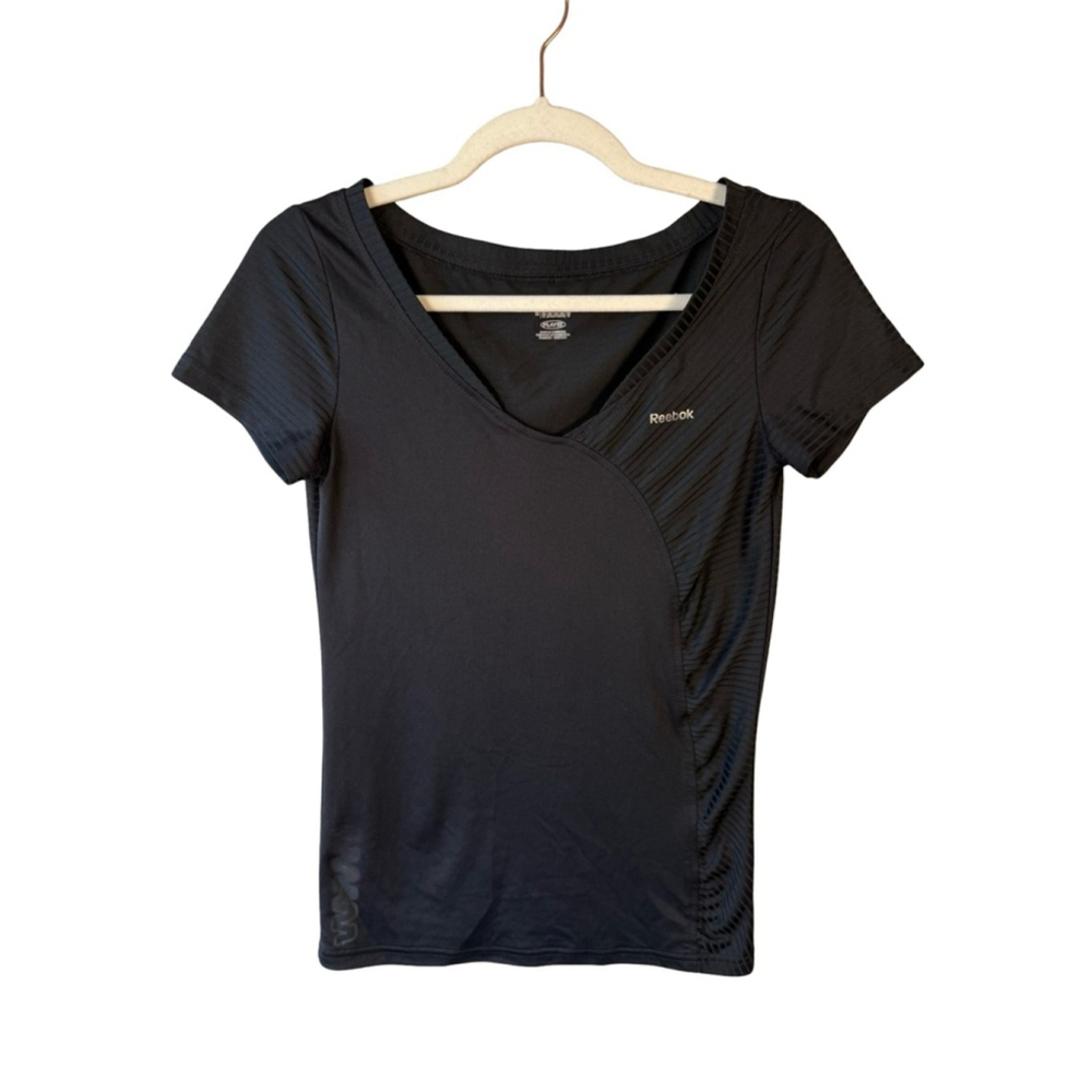 Reebok Black Short-Sleeve V-Neck Performance Playdry Tee Size XS Activewear